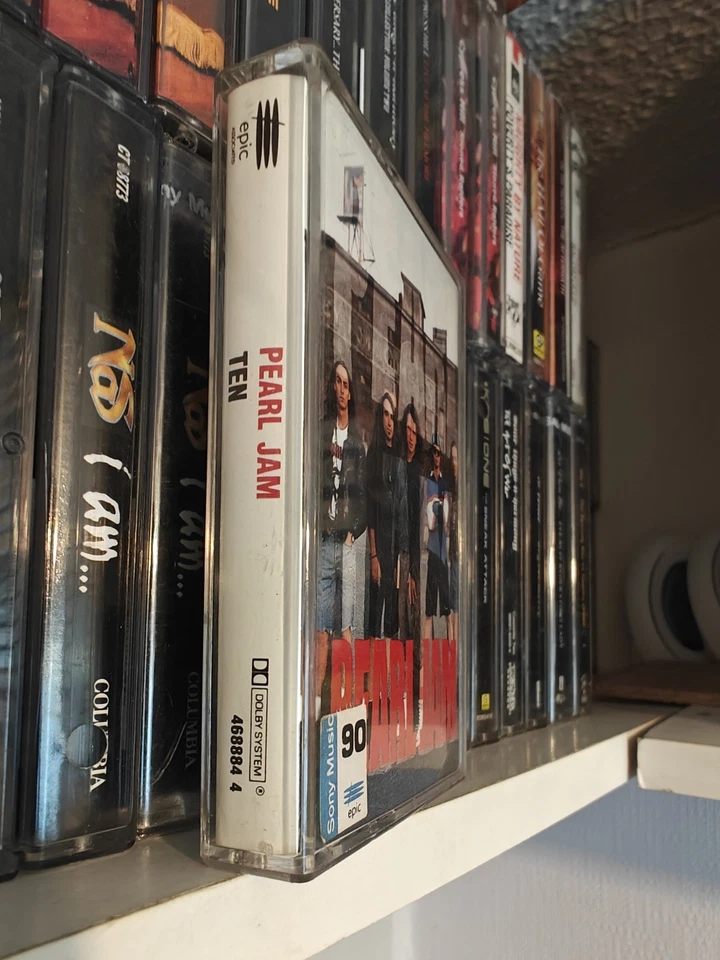 Pearl Jam Ten FULLY PLAY GRADED Cassette Album Alternative Cover - Image 4 of 4