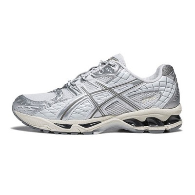 ASICS Low top Casual Shoes Unisex - 1203A761-102 Size