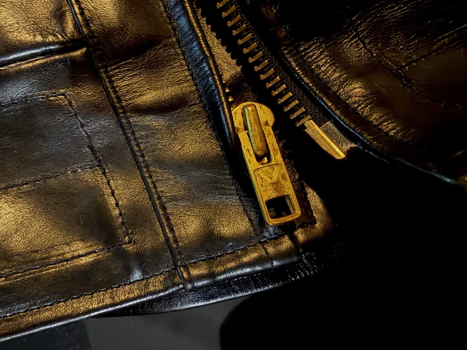 Vanson Chopper Size XL LN!!! - product detail image 8