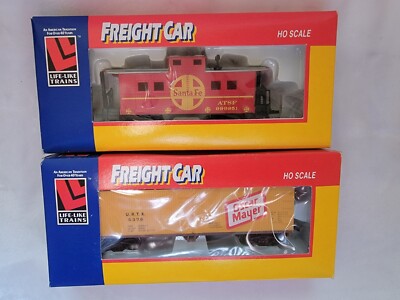 HO SCALE LIFE-LIKE 8501 Oscar Mayer Reefer & 8552 SANTA FE CABOOSE