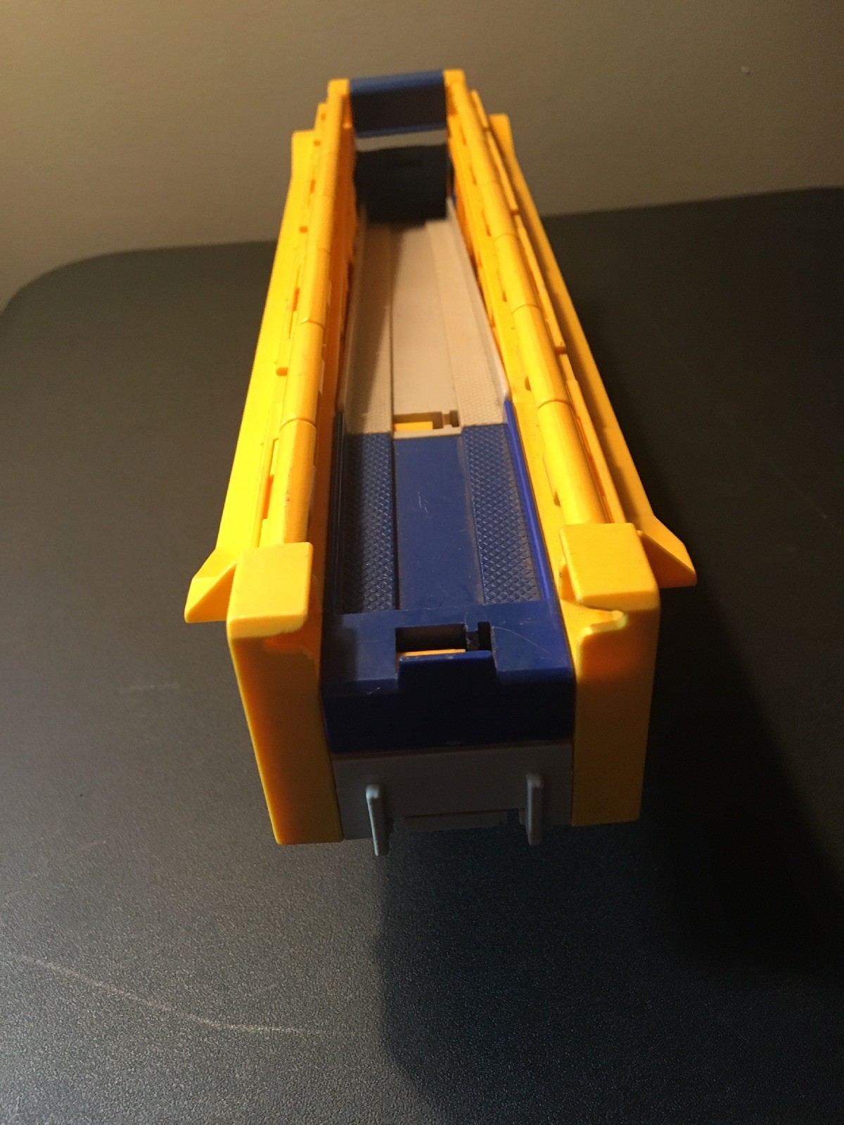 Vintage 1986 Hot Wheels SemiTrailer Car Carrier with Handles. Pre