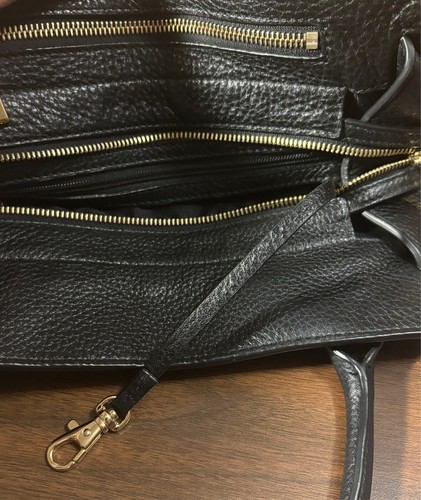 Michael Kors Borsa a tracolla donna media in pelle con ciottoli nera (AV-1506) pulita/usata in ottime condizioni - Foto 7 di 11