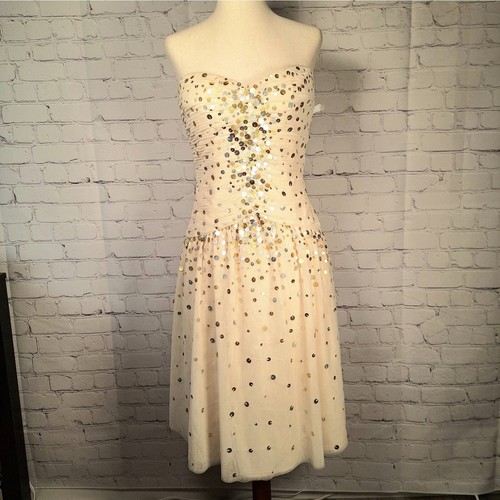 NWT $500 BCBG Maxazria Strapless Sequin Dress, Size 10, Vanilla w/ Gold/Silver - Picture 2 of 11