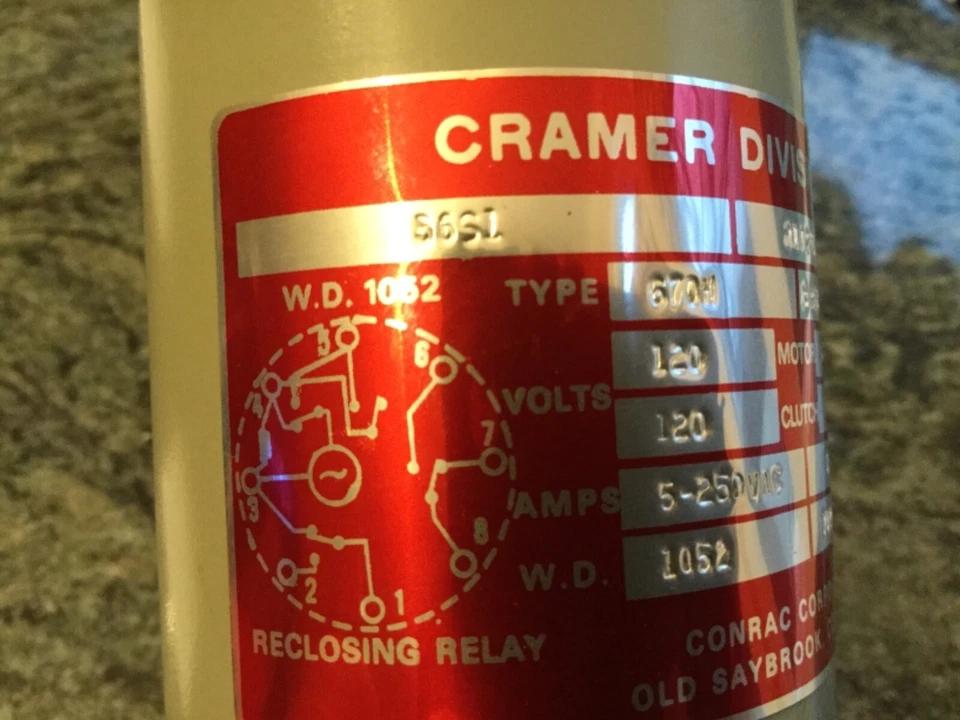 Cramer division heavy relay 670H 120 V 60 HZ 5 -250 VAC 5945-00-313-1846  - Image 4 of 4