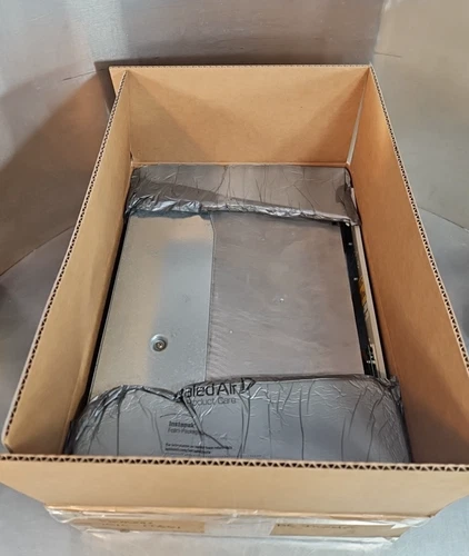 Siemens 6SE7016-ITA61 frequency converter                               Loc 1B10