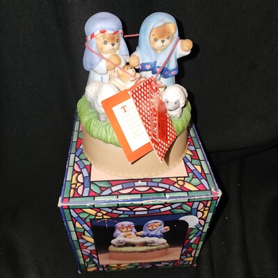 NIB Vintage 1988 Enesco Lucy & Me Christmas Teddy Bear Nativity Musical Lucy 