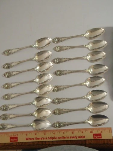 16 VTG. WALLACE SIR CHRISTOPHER  530 GRAMS STERLING SILVER TEASPOONS NO MONO 6"