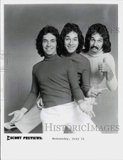 1974 Press Photo The Hudson Brothers, Bill, Brett and Mark Hudson - lrp94235 1974 Press Photo The Hudson Brothers, Bill, Brett and Mark Hudson - lrp94235