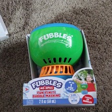 Little Kids Fubbles No-Spill Fun-Finiti Bubble Machine