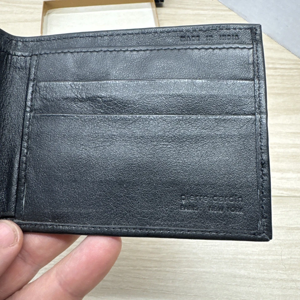 Vintage NOS New In Box Pierre Cardin Paris New York Bifold Black Leather Wallet - Image 4 of 4