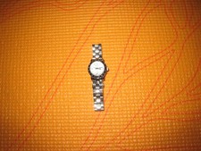 WOMEN'S MARC BY MARC JACOB SILVER STAINLESS STEEL WATCH (MBM 8611)