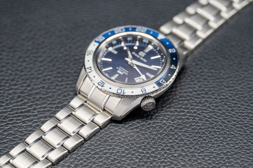 Grand Seiko Sport SBGJ237 44.2 mm Blue Dial