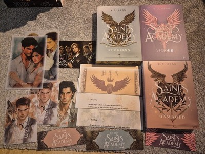 Saints Academy K.C.kean 3 Bände plus Bonusmaterial und Merchandise