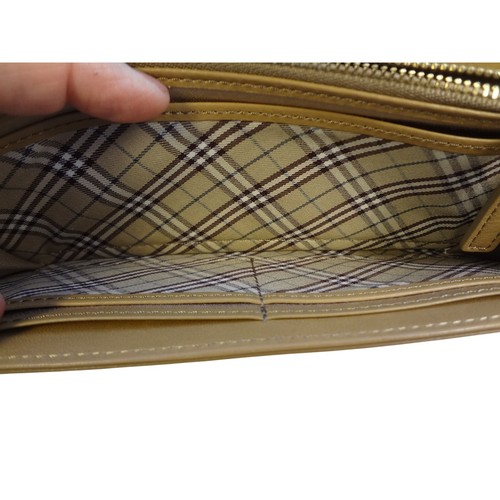 Selten! Burberry Blue Label hellbraune Leder-Geldbörse mit Nieten Novacheck innen - Bild 5 von 15