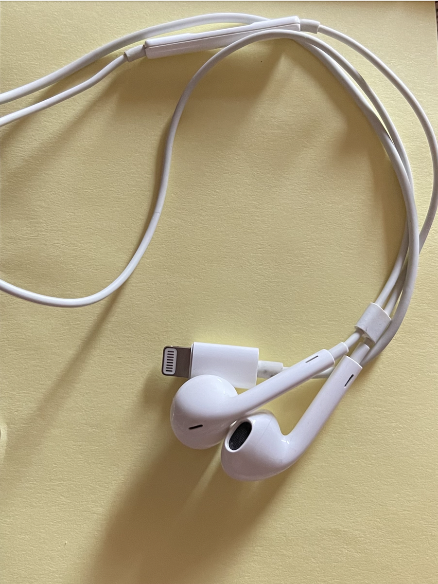 Apple EarPods with Lightning Connector … Original AppleEarbuds Headphones for iPhone 7 8 X Lightning