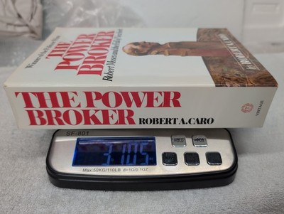 THE POWER BROKER by Robert Caro PULITZER PRIZE WINNER ~ Vintage Books Softcover!