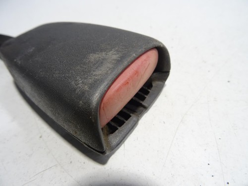 BOUCLE DE CEINTURE CENTRE ARRIÈRE Volvo XC90 I SUV 2.4 D5 20V (D5244T) 8626785 - Photo 2/4