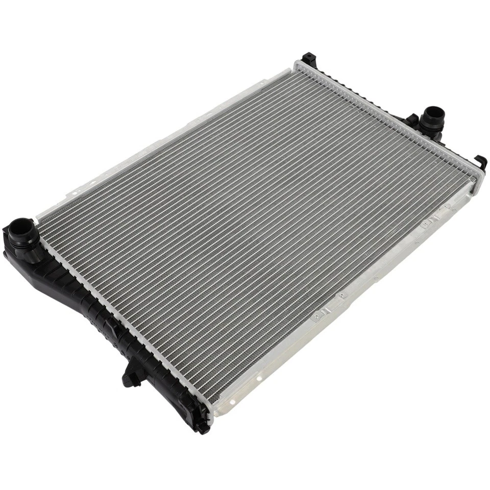 Radiator for 2001 2002 2003 2004 BMW 525i 1999 2000 2001-2003 BMW 528i CU2285 - Image 4 of 4