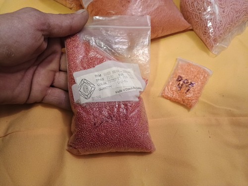Vintage Glass Czech Japan Seed Beads shades of Orange Pink Hanks 10/0-12/0 Lot - Picture 7 of 21