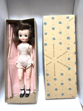 Betsy McCall Doll (NIB) American Miniature Corp 8" Vintage, Dk Brn Hair