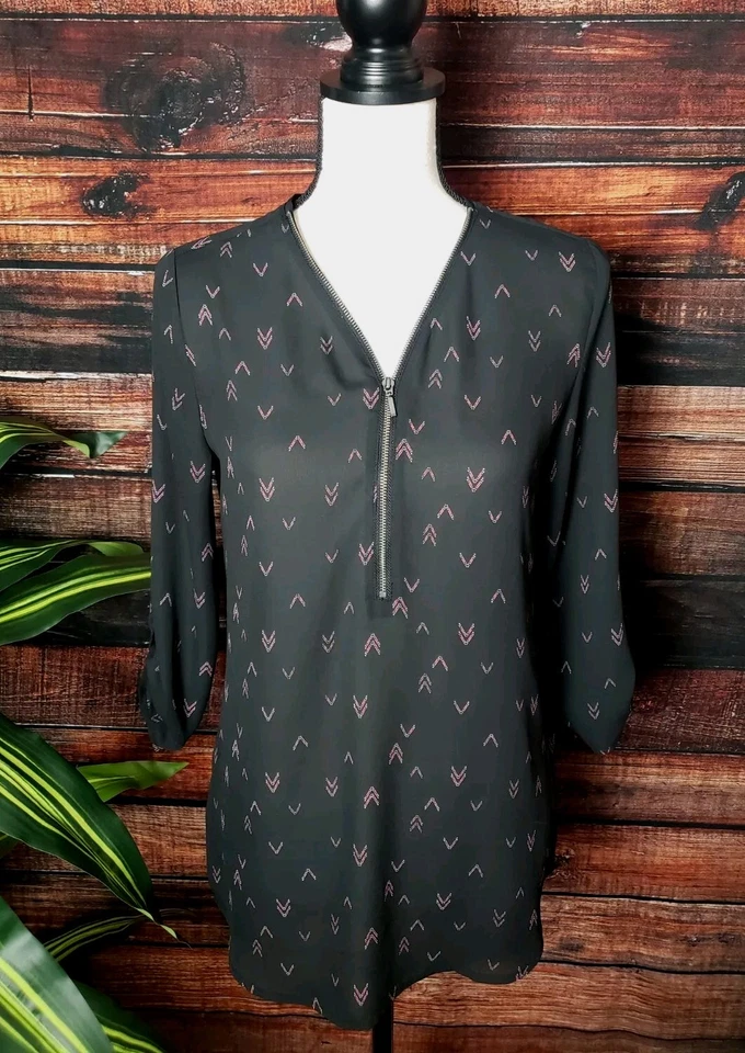 Blusa Maurices tamanho XS zíper frontal parcialmente transparente preta rosa - Imagem 2 de 4