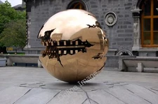 Photo 6x4 Sculpture at  TCD Baile Atha Cliath/O1632 Sculpture at Trinity c2010