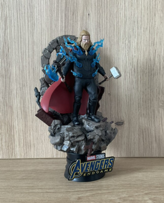 Marvel Avengers Endgame THOR Diorama Stage Sammelfigur OVP 