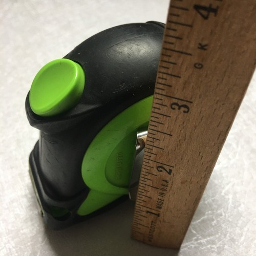 Komelon Self Lock 16' x 1" Nylon Coated Blade Auto Lock Tape Measure Green - Picture 3 of 3