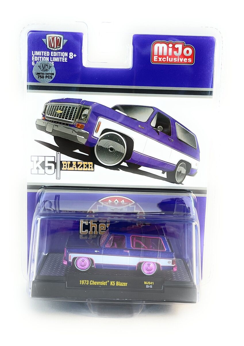 M2 MACHINES 1:64 1973 Chevrolet K5 Blazer Purple & White M2 MACHINES 1:64 1973 Chevrolet K5 Blazer Purple & White
