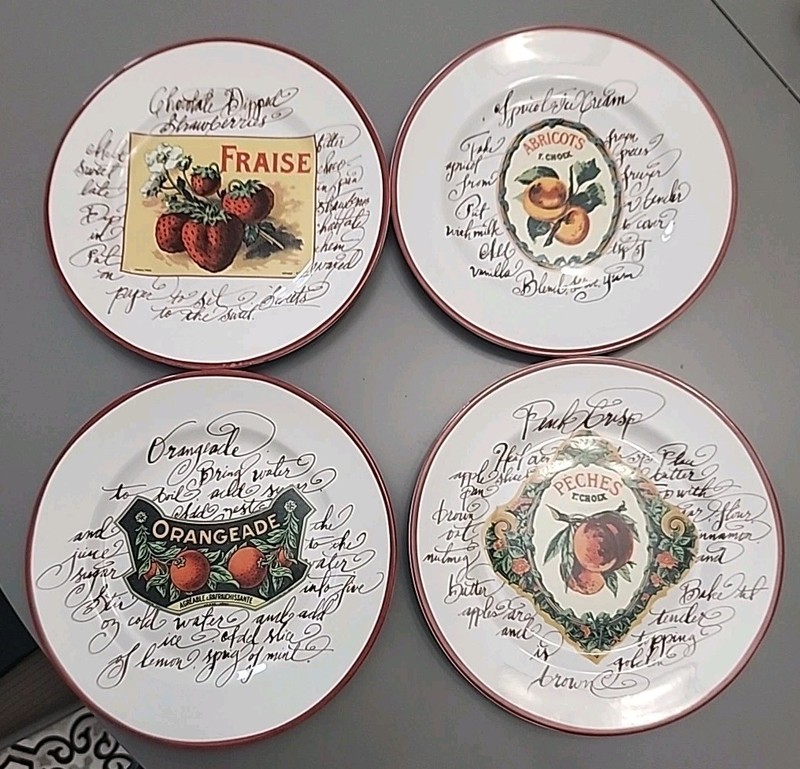Four Williams Sonoma Market Harvest Salad / Dessert Plates 7.75" Diameter -Italy