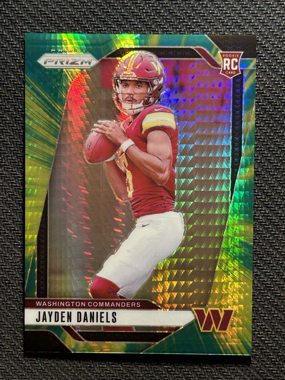 2024 Panini Prizm Jayden Daniels Hyper /180 Rookie #347 RC Washington Commanders