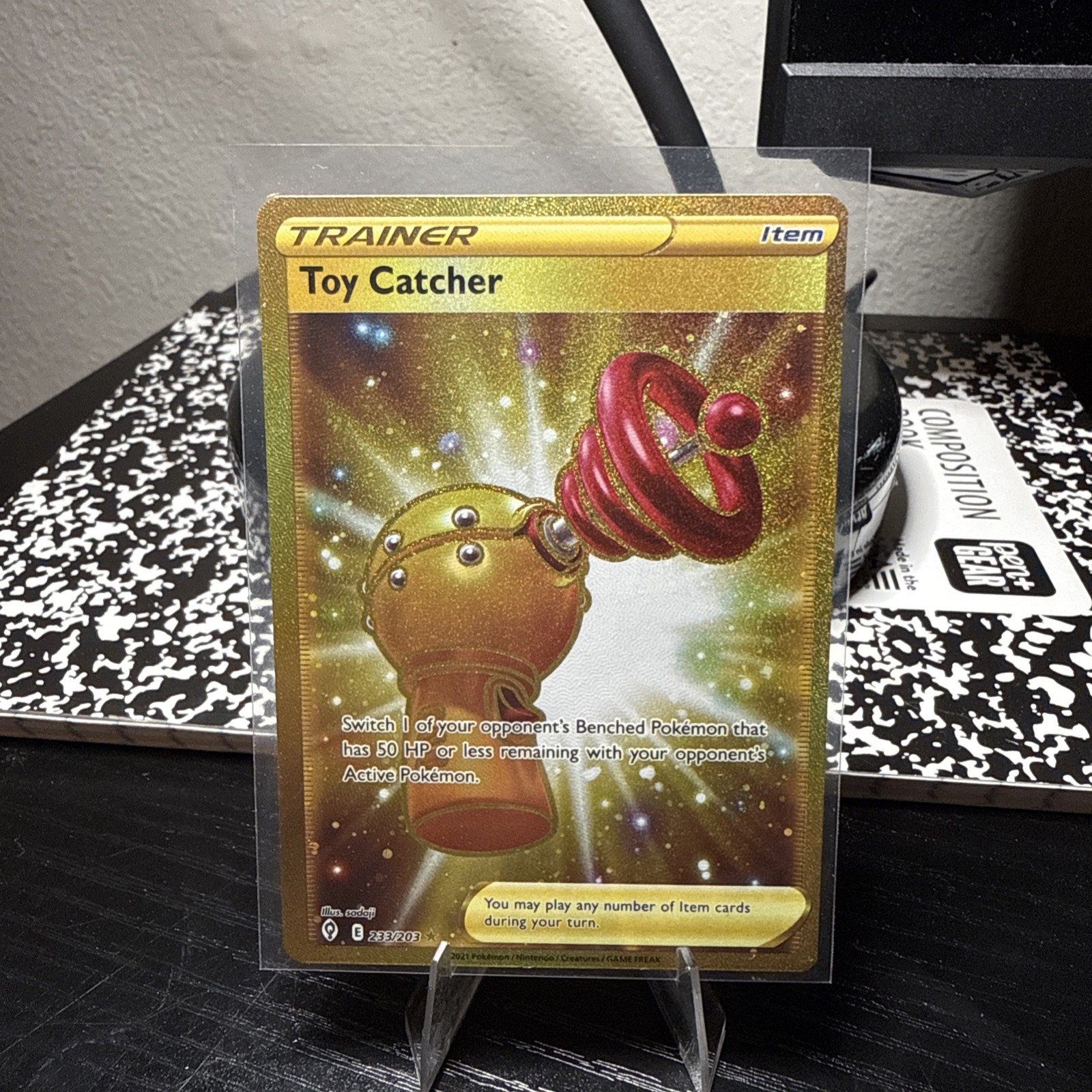 Pokémon Toy Catcher 233/203 Evolving Skies Secret Rare Holo Foil Trainer Item