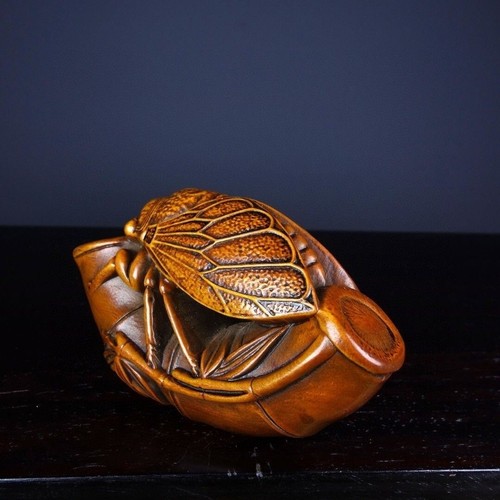 Chinese Natural Boxwood Hand-carved Exquisite Cicada on bamboo Statue Amazing - Picture 5 of 8