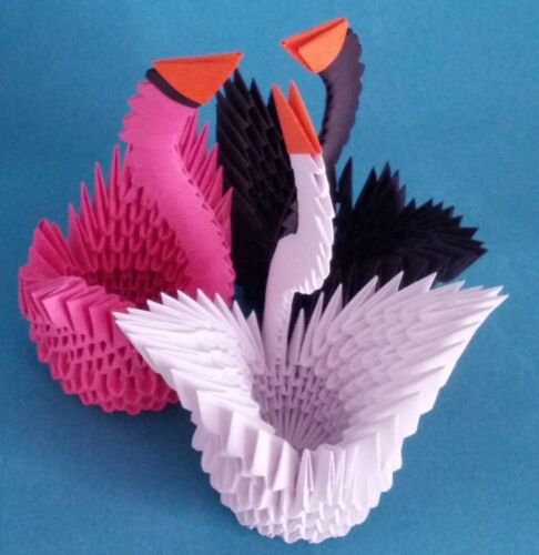 Cygne origami 3D fait main - Un ensemble de trois cygnes - Photo 1 sur 1