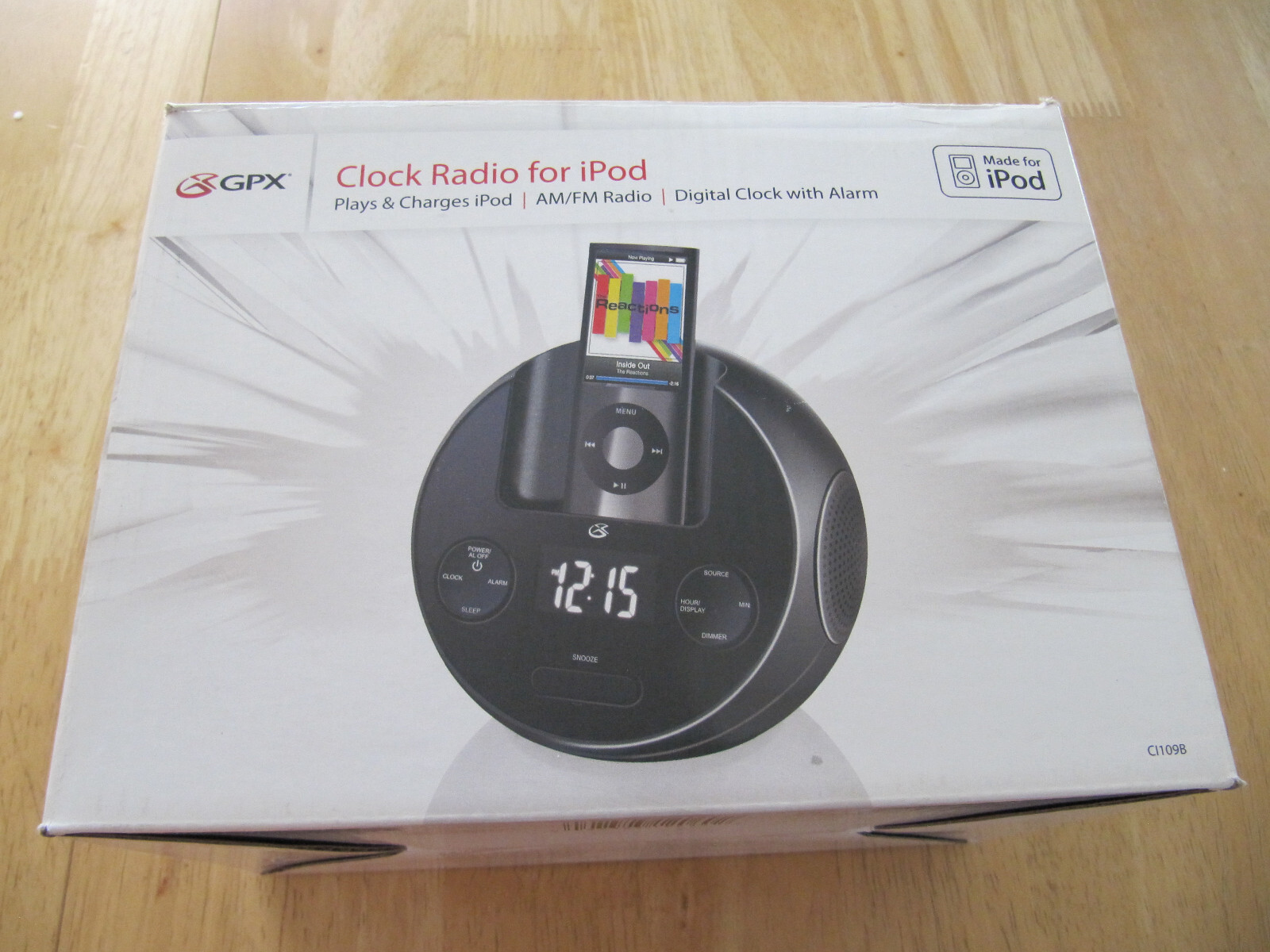 GPX Clock Radio for iPod; Digital Clock with Alarm; AM/FM Radio, New in Box