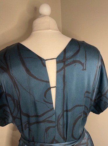Beautiful Jigsaw Dark Blue And Black Silk Dress. Size 8 ( Generous Sizing) - Picture 4 of 9
