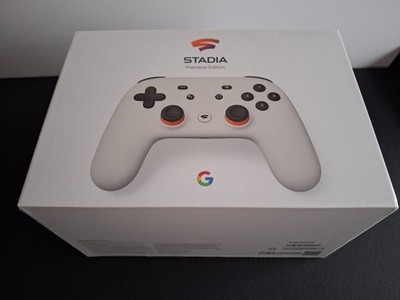 Google Stadia Premiere Edition Controller + Chromecast Ultra 4K NEW SN: 2GTR