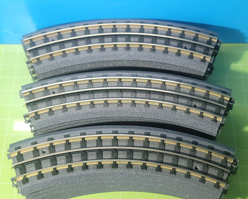 B05: MTH REALTRAX 15 PIECES Hollow O GAUGE 0-31 3 RAIL - Full Circle ++