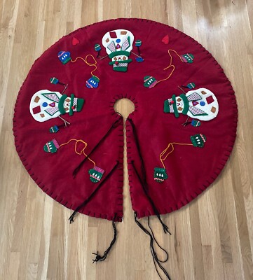 Beautiful Vintage Handmade Wool Felt Christmas Tree Skirt, 3 Snowman 42  Round