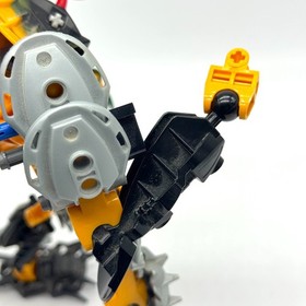 Lego Bionicle Lot of 2 Incomplete Figures Chirox 8693 Toa Hewkii 8912