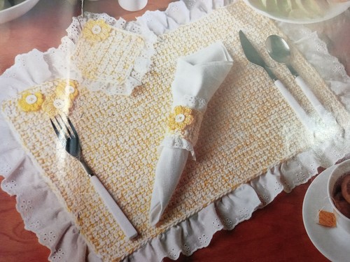 Crochet Home VTG Magazine April May 1990 # 16 Victorian Nursery Strawberry Daisy - Picture 4 of 12