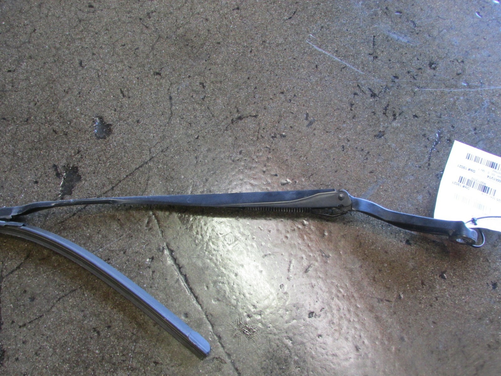 Maserati Quattroporte, Ghibli, LH, Left Wiper Arm Assembly, Used, P/N 670007562