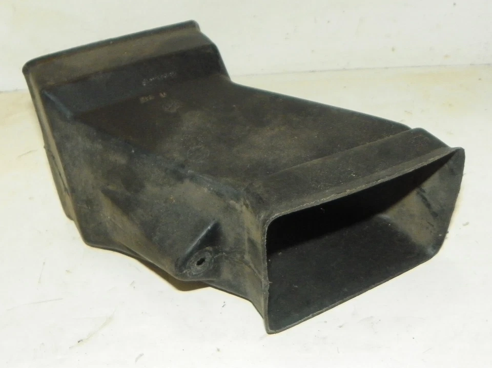 77 78 79 80 81 82 83 84 85 86 MALIBU MONTE CARLO CONDUCTO DE AIRE LADO CONDUCTOR ORIGINAL Foto 2 de 2