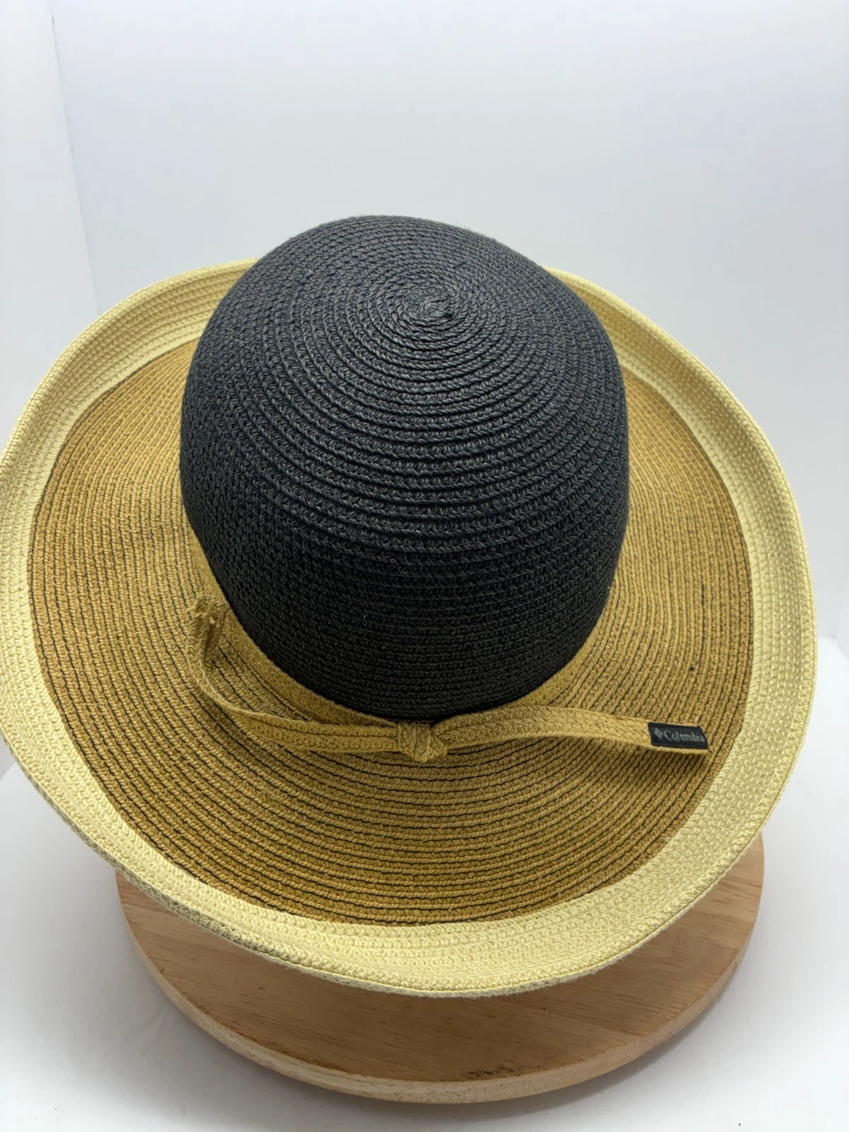 Columbia Women’s Wide Brim Sun Hat Straw Style Tan Black Outdoor Beach Hiking O/