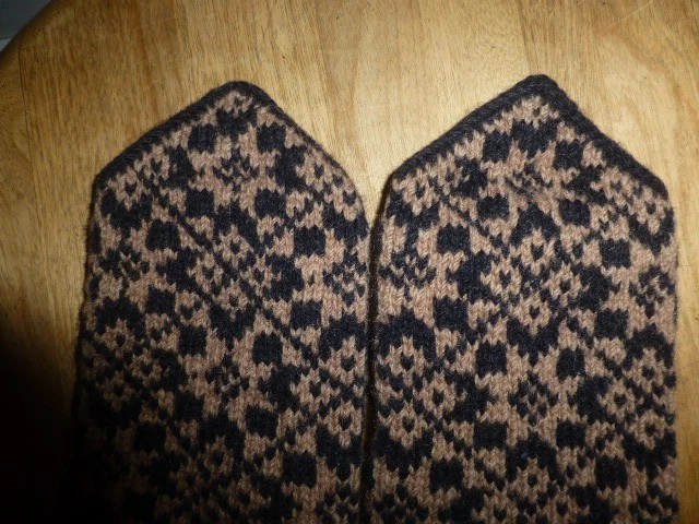 Mitones nórdicos de lana noruega tejidos a mano de colección para mujer talla pequeña Foto 4 de 4