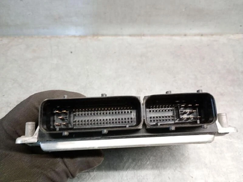 038906019NS centralina motore per SKODA FABIA II COMBI (545) 1.9 TDI 5442458 - Immagine 3 di 4