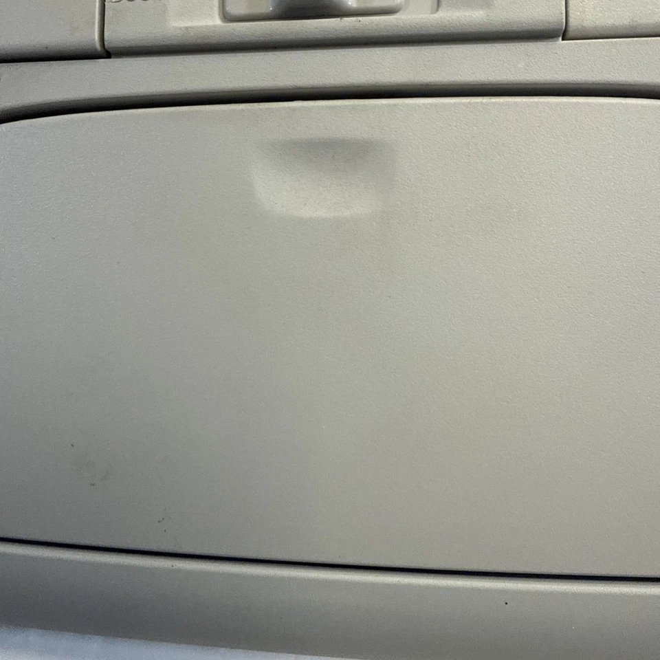 2010-14 SUBARU LEGACY OUTBACK OVERHEAD DOME LIGHT LAMP W/ SUNROOF SWITCH OEM - Image 4 of 4