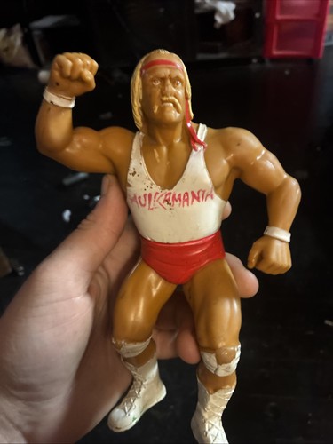 wwf ljn hulk hogan white shirt...