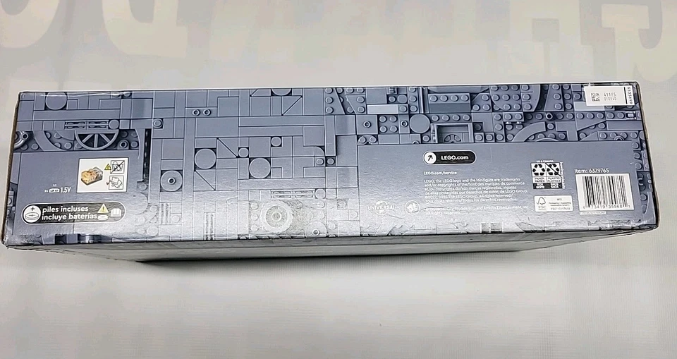 LEGO Icons: Back to the Future Time Machine (10300) - Image 4 of 4