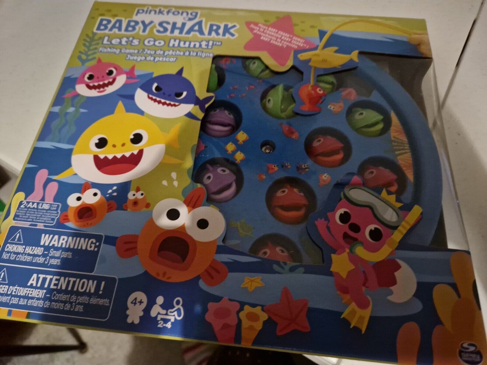 Games 6054916 Baby Shark Gone Fishing Game, Multi Colour 